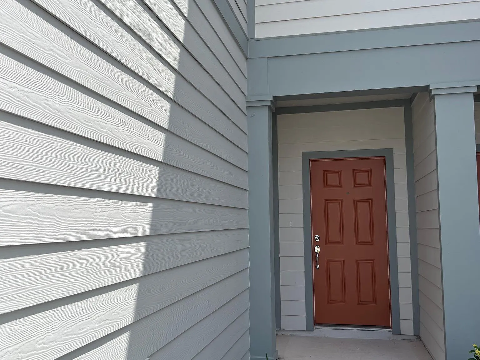 3 bed, 2.5 bath, 1699 sqft, $2,300 — Photo 2