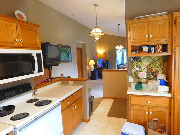 5th image of 3106 Manitou Dr