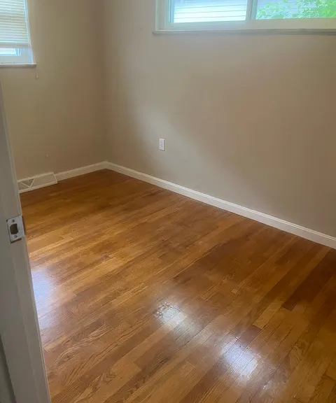 Tudor Ct — Photo 9