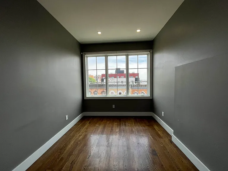 269A Linden St #4F — Photo 12