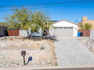 1550 E Shangri La Rd, Phoenix, AZ 85020