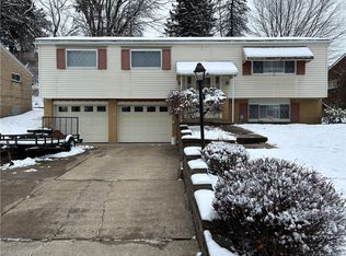 20 Falkirk Dr, Pittsburgh, PA 15235