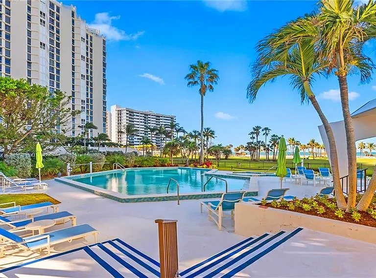 4031 Gulf Shore Blvd N #11C — Photo 20