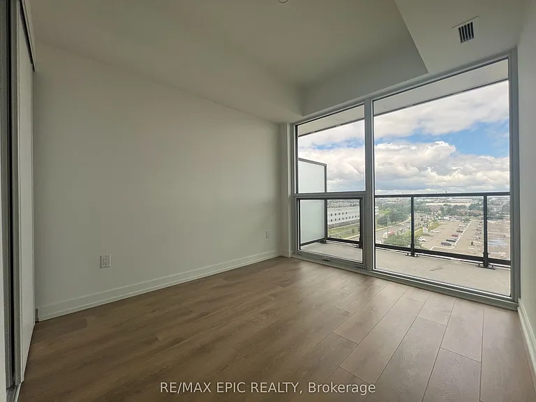 1100 Sheppard Ave W #928 — Photo 11