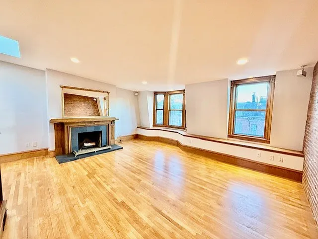 17 Holyoke St #2 — Photo 4