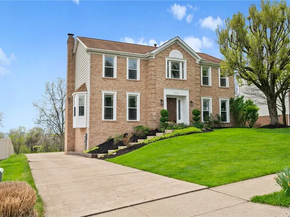 232 Bluestone Dr, Bethel Park, PA 15102