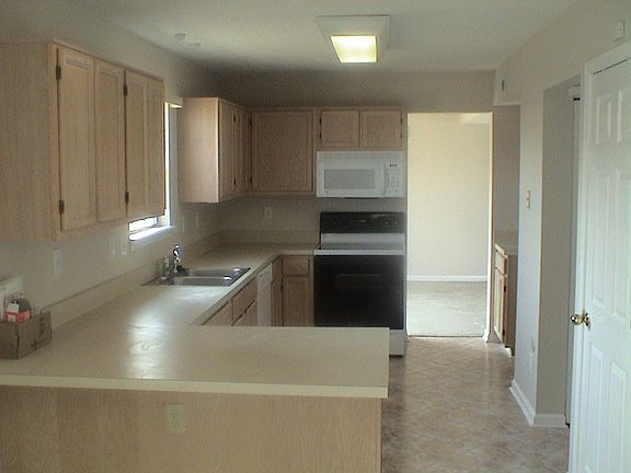 3rd image of 5807 Lakefield Dr