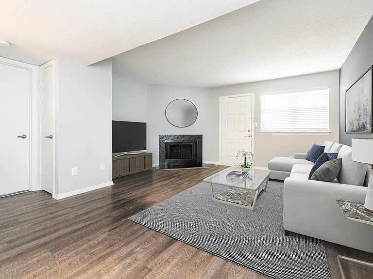 The Cove Apartment Homes — Photo 33
