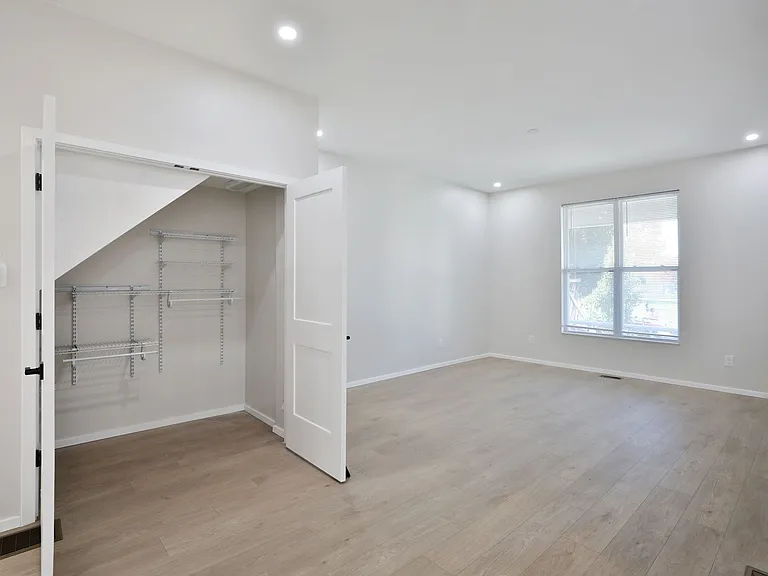 108 Hawkes Ave — Photo 9