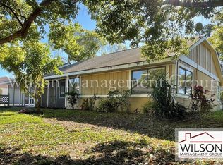 737 Willow Dr, Winter Springs, FL 32708