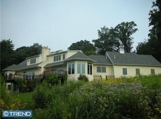 347 Dreshertown Rd, Fort Washington, PA 19034