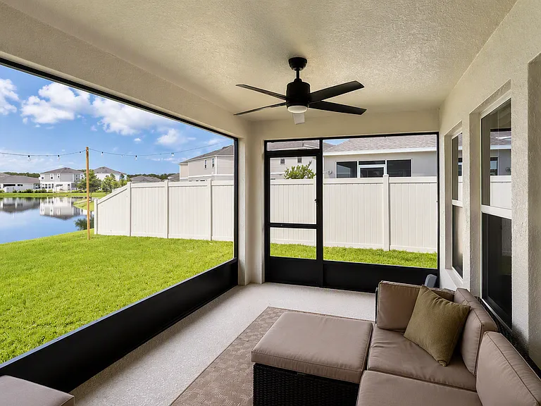 Screened in lanai
