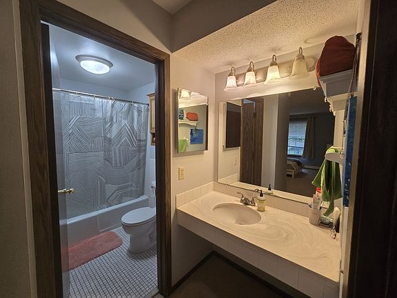 5th image of 4566 Cedar Lake Rd #6