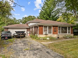 423 S 14th St, St Charles, IL 60174