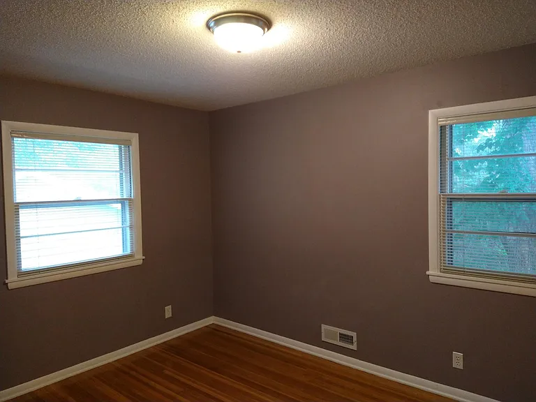 Upstairs Bedroom 2