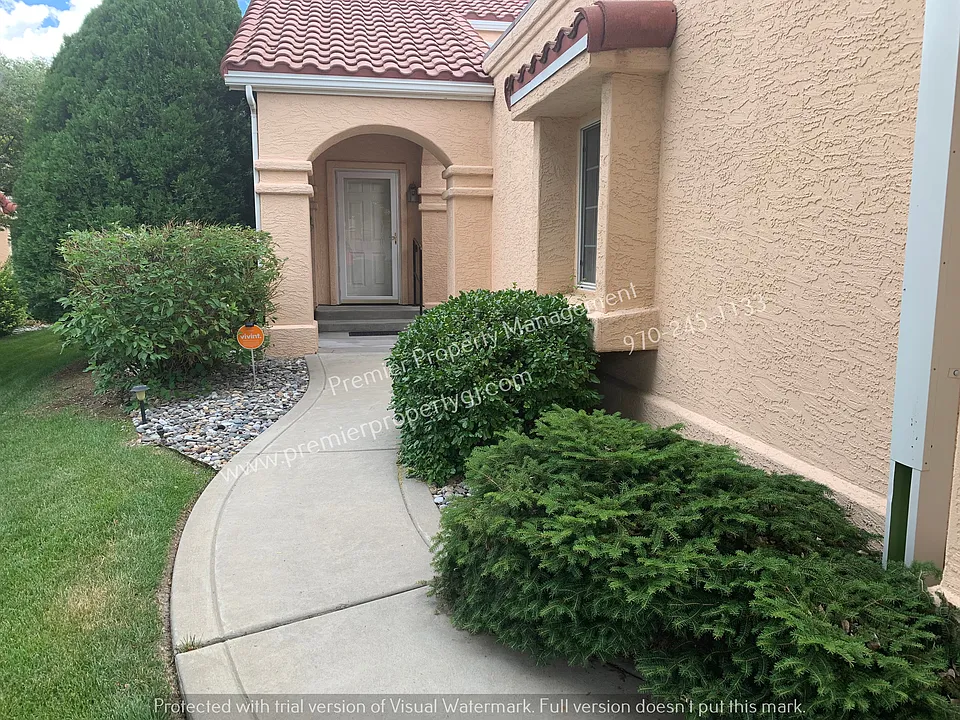 2540 El Corona Dr