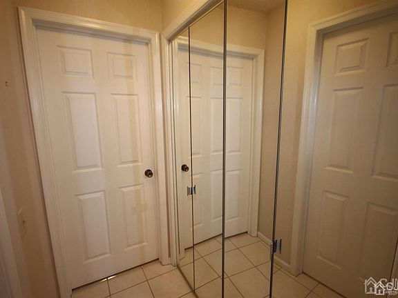 3rd image of 656 Nutley Dr