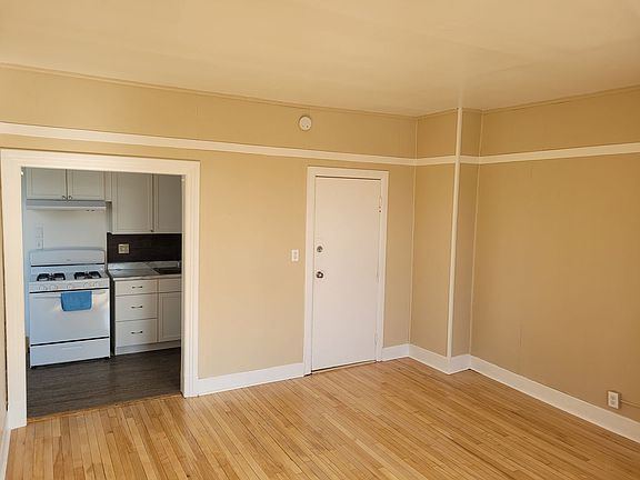 3rd image of 2629-2631 W 3rd St #2631-2