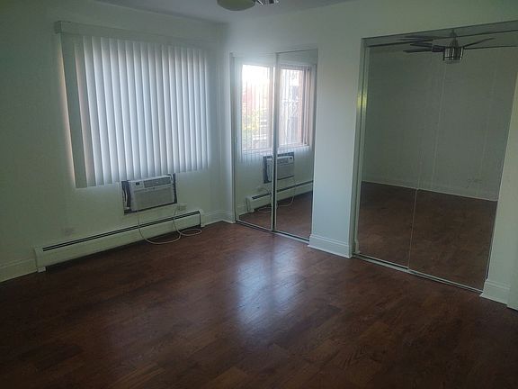 4th image of 5515 S Cornell Ave #305