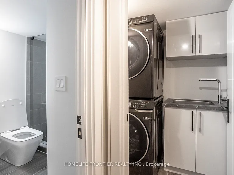 179 Palmerston Ave — Photo 34