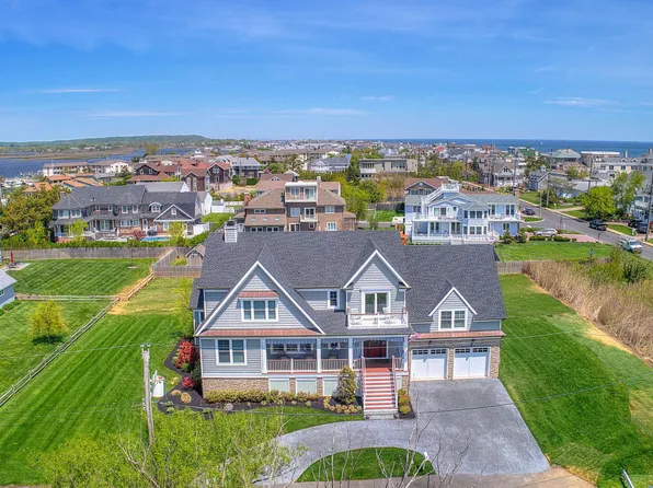 7 Cottage Rd, Monmouth Beach, NJ 07750