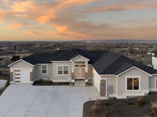 3590 Orchard St, West Richland, WA 99353