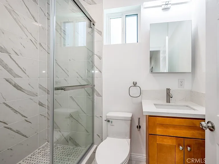 2340 N Sparks St — Photo 16