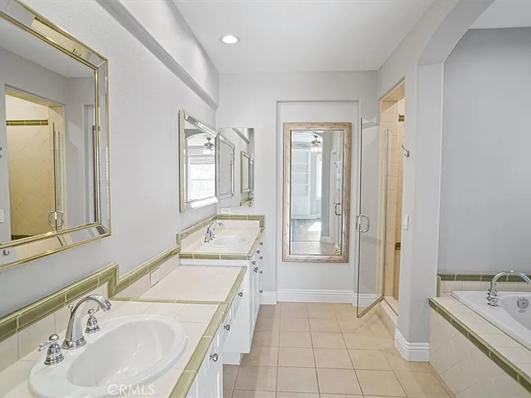 23930 Windward Ln — Photo 15
