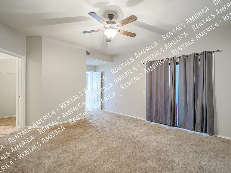 15050 N Thompson Peak Pkwy #2050 — Photo 18
