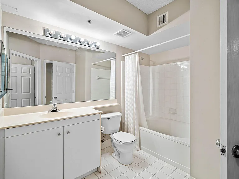 4307 Tuscany Way — Photo 14