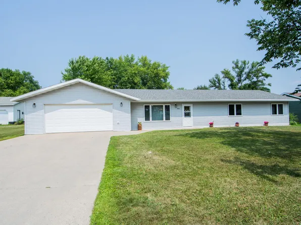 1006 Front St, Hawley, MN 56549