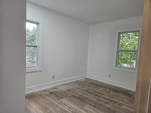1341 Oliver Ave N #A Photo 1
