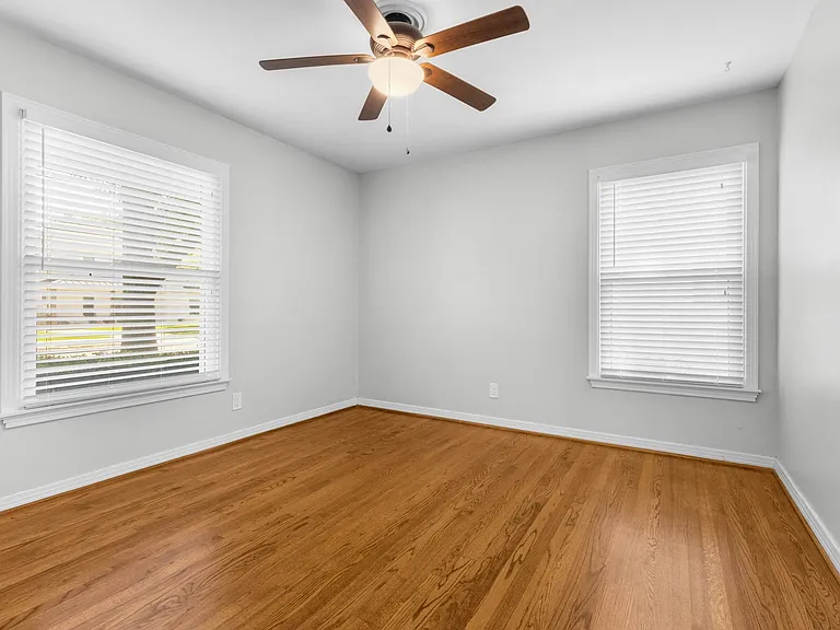 563 Hambrick Rd — Photo 12