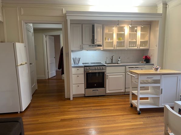 988 Memorial Dr APT 186