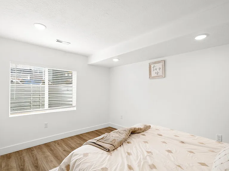 3928 W Hardman Way #4 — Photo 27