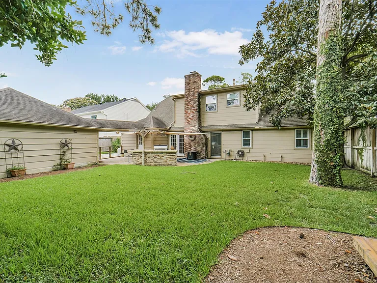 14915 Chadbourne Dr — Photo 44