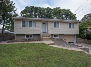 63 Mooney Pond Rd, Selden, NY 11784