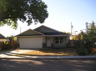 19 W 1st St N, Middleton, ID 83644