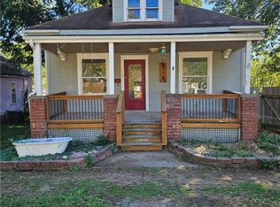 105 E Miami St, Paola, KS 66071