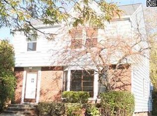 4449 Silsby Rd, University Heights, OH 44118