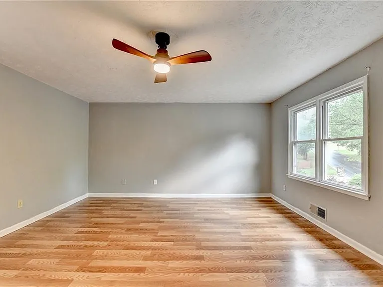 1181 Izod Ct — Photo 22