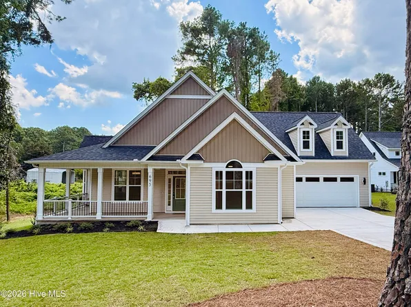 695 Sunset Drive, Carthage, NC 28327