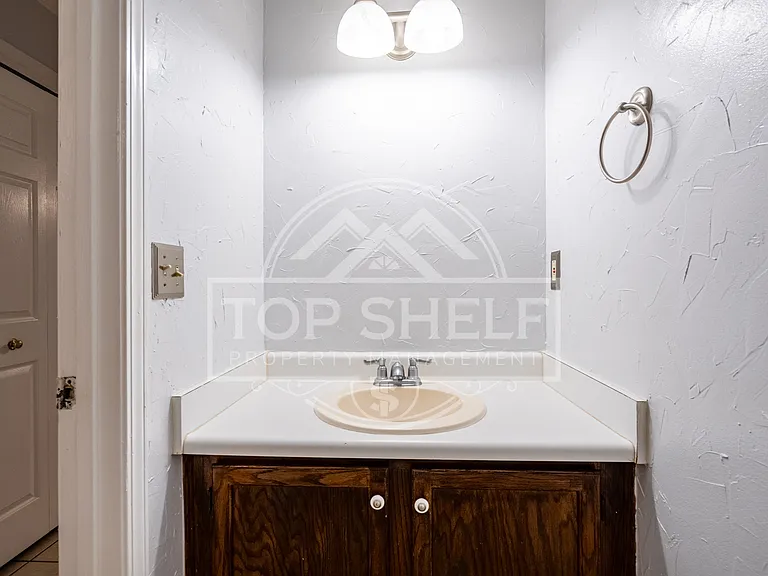 2916 Governors Ct #1 — Photo 14