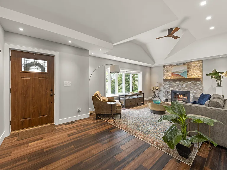 8816 W 123rd St — Photo 41