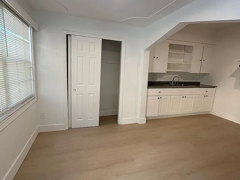 120 NE 56th St #2 — Photo 3