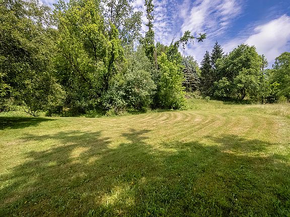3rd image of 2551 Cole Rd