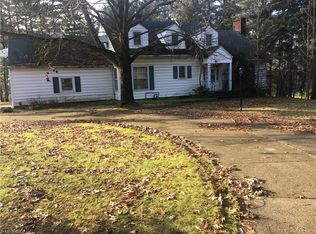 6104 Richmond Rd, Bedford, OH 44146