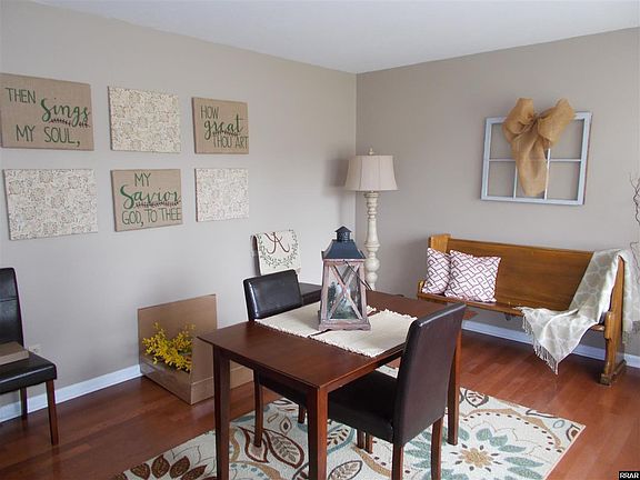 3rd image of 303 Court Dr