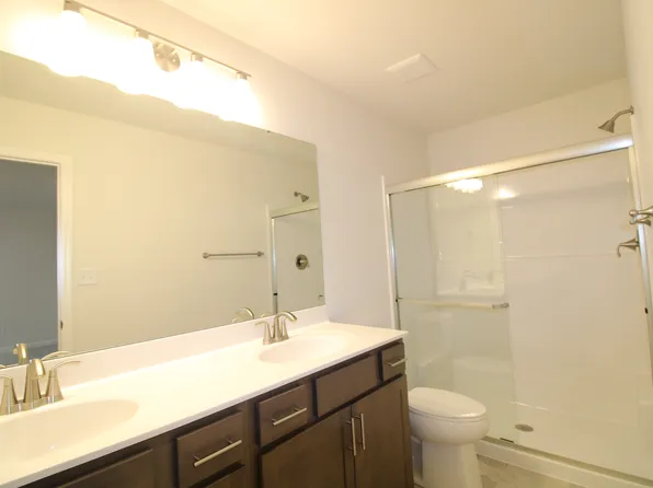 29 Wingtip Ct, Saint Peters, MO 63376