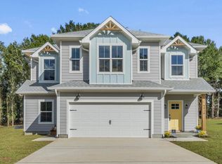 8300 Tavira St, Navarre, FL 32566